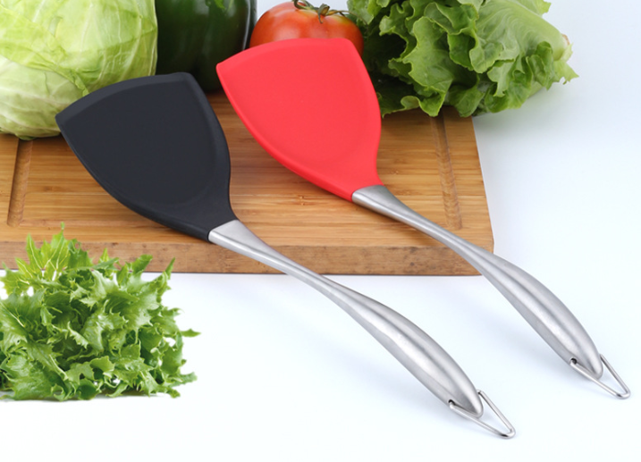 不銹鋼柄硅膠鍋鏟和木柄硅膠鍋鏟哪個好 不銹鋼柄硅膠鍋鏟和木柄硅膠鍋鏟哪個好