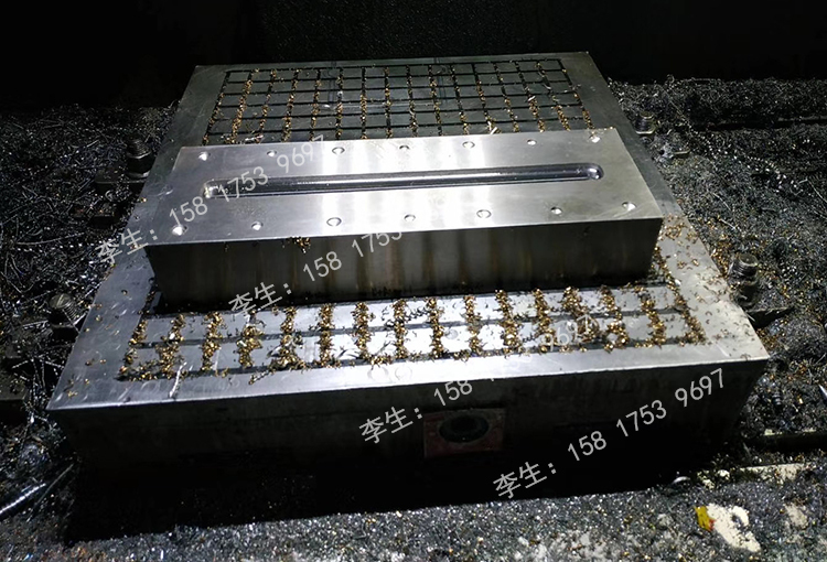 口罩熔噴模頭哪里有賣 口罩熔噴模頭哪里有賣