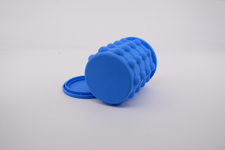 硅膠冰桶,硅膠制冰器,硅膠冰杯 硅膠冰桶,硅膠制冰器,硅膠冰杯