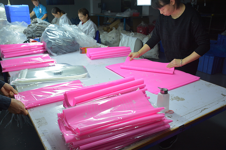 硅膠烘焙墊質(zhì)檢包裝 硅膠烘焙墊質(zhì)檢包裝